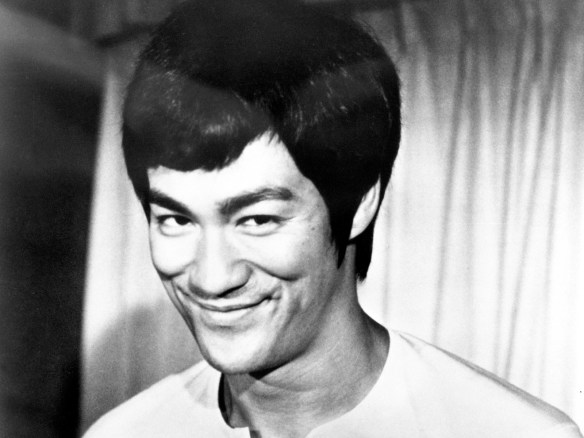 65666_bryus-li_or_bruce-lee_1600x1200_(www.GdeFon.ru)